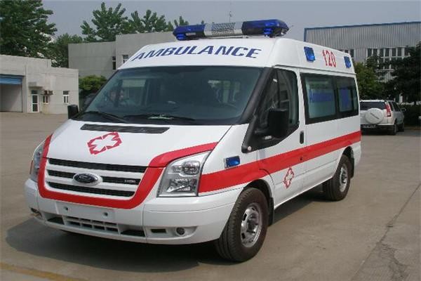 东丰县救护车转运